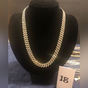 CZ Gemstones Necklace
Size: 18 inch